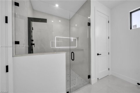 Casa en venta en Lehigh Acres, Florida, 3 dormitorios, 164.99 m2 № 2056315 - foto 23