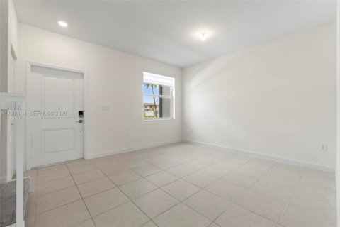Villa ou maison à louer à Homestead, Floride: 3 chambres № 2292938 - photo 8