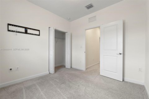 Villa ou maison à louer à Homestead, Floride: 3 chambres № 2292938 - photo 30