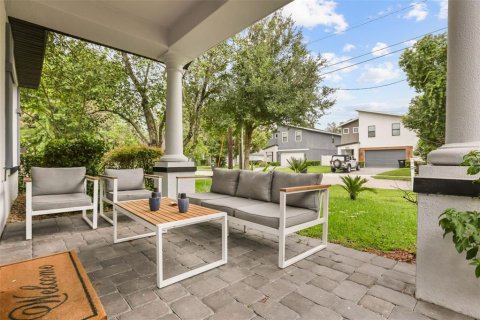 House in Orlando, Florida 3 bedrooms, 167.78 sq.m. № 2231873 - photo 27