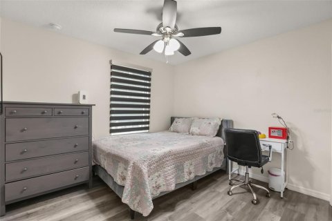 House in Orlando, Florida 3 bedrooms, 167.78 sq.m. № 2231873 - photo 22