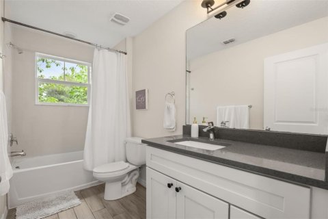 House in Orlando, Florida 3 bedrooms, 167.78 sq.m. № 2231873 - photo 19