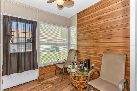 Condo in DeLand, Florida, 2 bedrooms  № 1850271 - photo 16