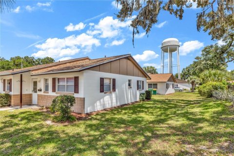 Condo in DeLand, Florida, 2 bedrooms  № 1850271 - photo 2