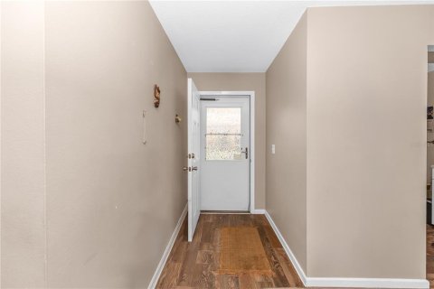 Condo in DeLand, Florida, 2 bedrooms  № 1850271 - photo 5