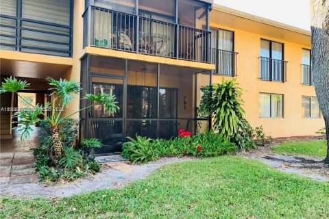 Apartment in Hollywood, Florida 2 bedrooms, 82.13 sq.m. № 2152462 - photo 17