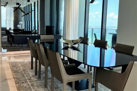 Condo in Miami, Florida, 6 bedrooms  № 2248815 - photo 17