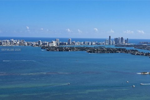Condo in Miami, Florida, 6 bedrooms  № 2248815 - photo 28