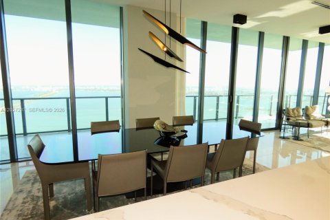 Condo in Miami, Florida, 6 bedrooms  № 2248815 - photo 13