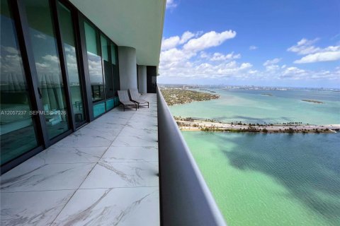 Condo in Miami, Florida, 6 bedrooms  № 2248815 - photo 11