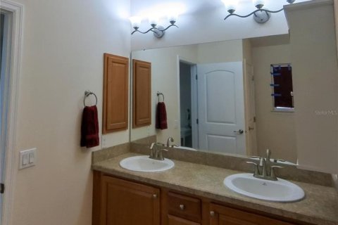 House in Edgewater, Florida 3 bedrooms, 184.13 sq.m. № 1903927 - photo 15
