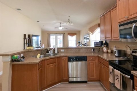House in Edgewater, Florida 3 bedrooms, 184.13 sq.m. № 1903927 - photo 7