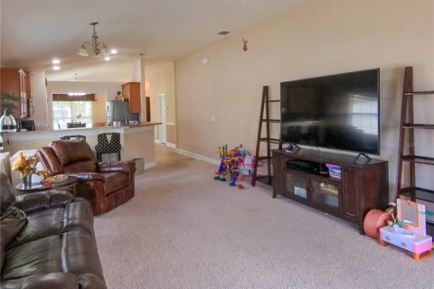House in Edgewater, Florida 3 bedrooms, 184.13 sq.m. № 1903927 - photo 11