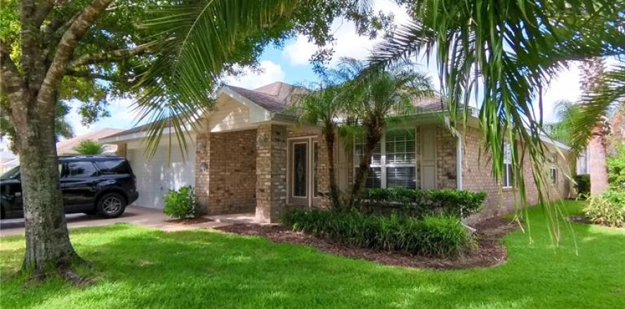 House in Edgewater, Florida 3 bedrooms, 184.13 sq.m. № 1903927