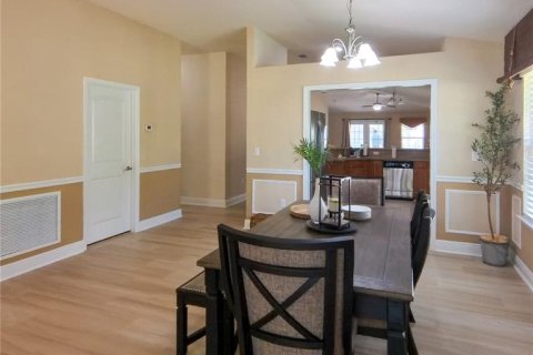 House in Edgewater, Florida 3 bedrooms, 184.13 sq.m. № 1903927 - photo 6