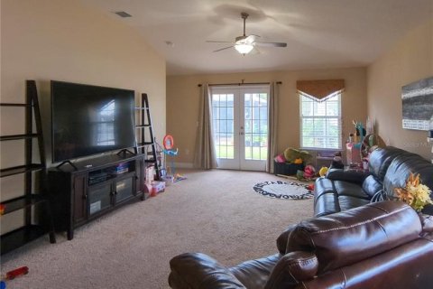 House in Edgewater, Florida 3 bedrooms, 184.13 sq.m. № 1903927 - photo 10