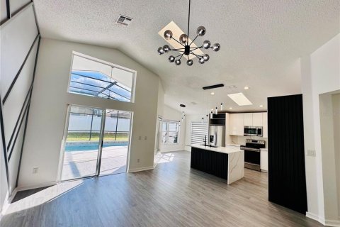 House in Kissimmee, Florida 4 bedrooms, 163.51 sq.m. № 1649876 - photo 6