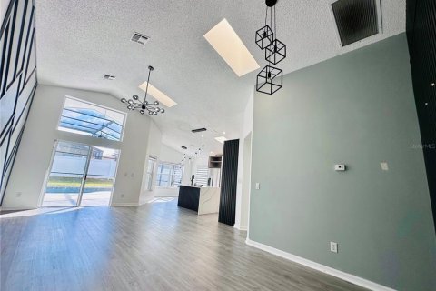 House in Kissimmee, Florida 4 bedrooms, 163.51 sq.m. № 1649876 - photo 8
