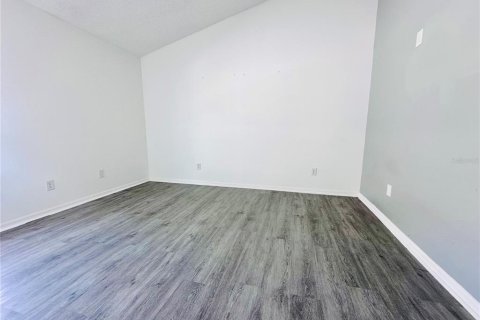 House in Kissimmee, Florida 4 bedrooms, 163.51 sq.m. № 1649876 - photo 17