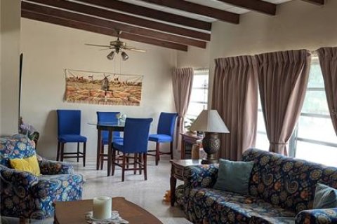 Villa ou maison à vendre à Winter Haven, Floride: 2 chambres, 199 m2 № 2095785 - photo 17