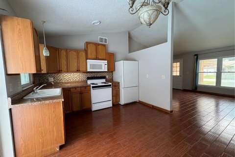 House in New Port Richey, Florida 2 bedrooms, 90.02 sq.m. № 1883422 - photo 7