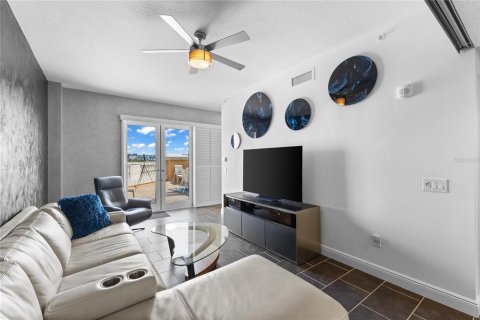 Touwnhouse à louer à Sarasota, Floride: 2 chambres, 161.09 m2 № 2098914 - photo 17