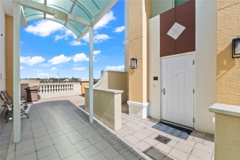 Touwnhouse à louer à Sarasota, Floride: 2 chambres, 161.09 m2 № 2098914 - photo 5
