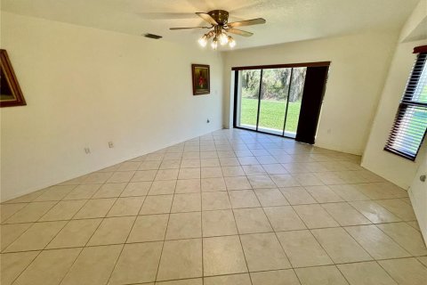 House in Punta Gorda, Florida 3 bedrooms, 196.21 sq.m. № 1837821 - photo 30