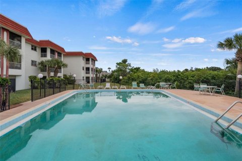 Condominio en venta en Saint Petersburg, Florida, 1 dormitorio, 56.67 m2 № 2104205 - foto 24