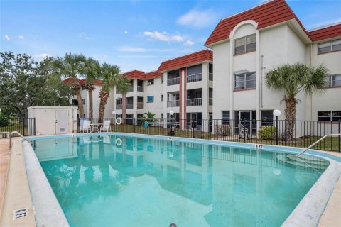 Condominio en venta en Saint Petersburg, Florida, 1 dormitorio, 56.67 m2 № 2104205 - foto 26