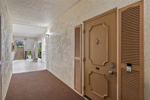 Condominio en venta en Saint Petersburg, Florida, 1 dormitorio, 56.67 m2 № 2104205 - foto 3