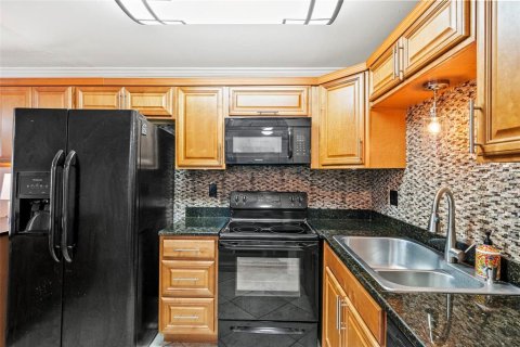 Condominio en venta en Saint Petersburg, Florida, 1 dormitorio, 56.67 m2 № 2104205 - foto 5