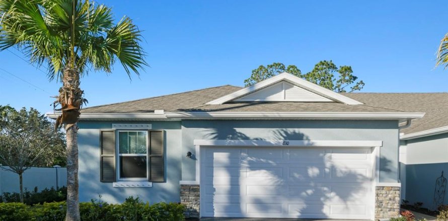 House in Sun City Center, Florida 3 bedrooms, 161.28 sq.m. № 2202134