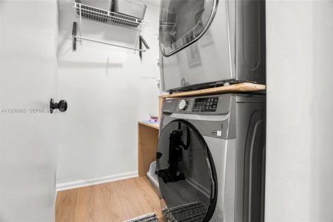 Купить виллу или дом в Лейк-Уорт, Флорида 3 спальни, 171.78м2, № 1996877 - фото 15