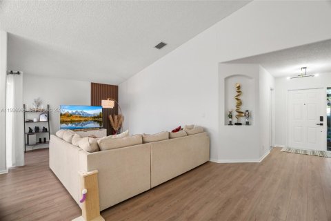 Купить виллу или дом в Лейк-Уорт, Флорида 3 спальни, 171.78м2, № 1996877 - фото 29