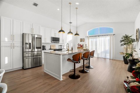 Купить виллу или дом в Лейк-Уорт, Флорида 3 спальни, 171.78м2, № 1996877 - фото 8