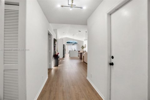 Купить виллу или дом в Лейк-Уорт, Флорида 3 спальни, 171.78м2, № 1996877 - фото 22