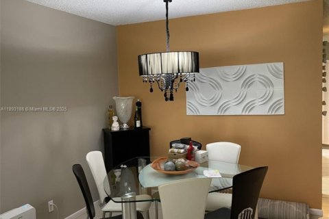 Снять в аренду кондоминиум в Делрей-Бич, Флорида 2 спальни, 106.65м2, № 1945085 - фото 6