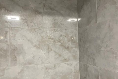 Снять в аренду кондоминиум в Делрей-Бич, Флорида 2 спальни, 106.65м2, № 1945085 - фото 22