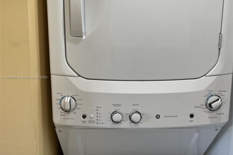 Снять в аренду кондоминиум в Делрей-Бич, Флорида 2 спальни, 106.65м2, № 1945085 - фото 5