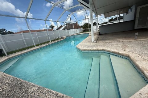 House in Tampa, Florida 4 bedrooms, 185.15 sq.m. № 1828401 - photo 30