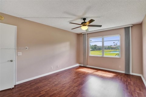 Condo in Plantation, Florida, 2 bedrooms  № 1941461 - photo 10