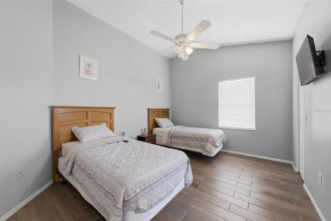 House in Orlando, Florida 3 bedrooms, 93.74 sq.m. № 2207330 - photo 14