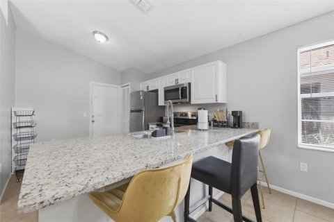 House in Orlando, Florida 3 bedrooms, 93.74 sq.m. № 2207330 - photo 8
