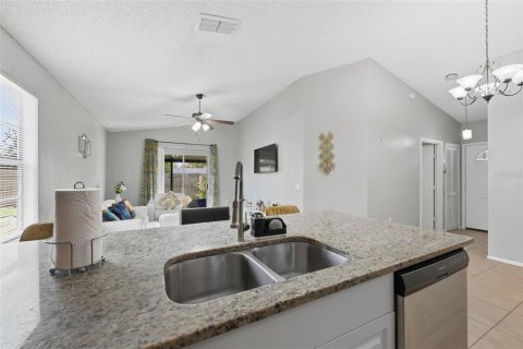 House in Orlando, Florida 3 bedrooms, 93.74 sq.m. № 2207330 - photo 7