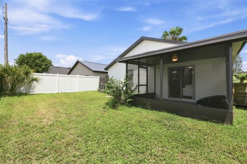 House in Orlando, Florida 3 bedrooms, 93.74 sq.m. № 2207330 - photo 25
