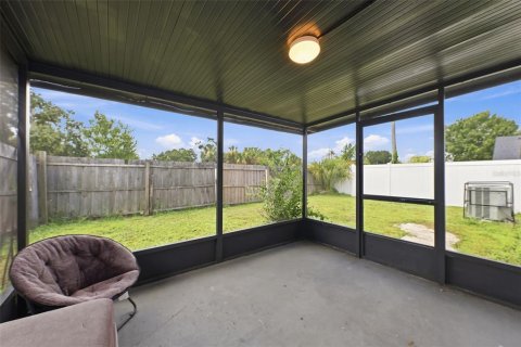 House in Orlando, Florida 3 bedrooms, 93.74 sq.m. № 2207330 - photo 23