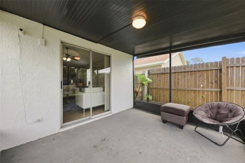 House in Orlando, Florida 3 bedrooms, 93.74 sq.m. № 2207330 - photo 24