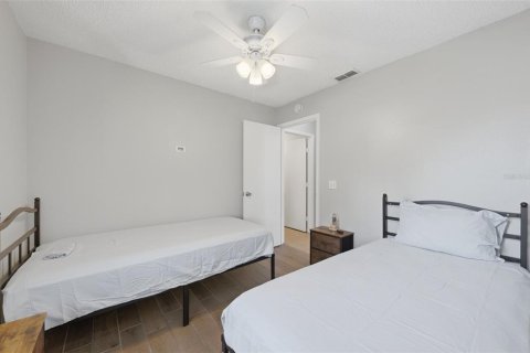 House in Orlando, Florida 3 bedrooms, 93.74 sq.m. № 2207330 - photo 18