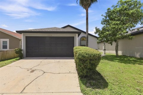 House in Orlando, Florida 3 bedrooms, 93.74 sq.m. № 2207330